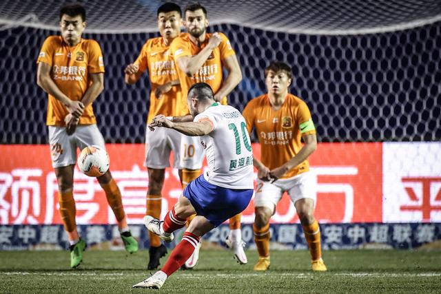 穆雷再绝杀詹姆斯空砍30+11 掘金4-1淘汰湖人